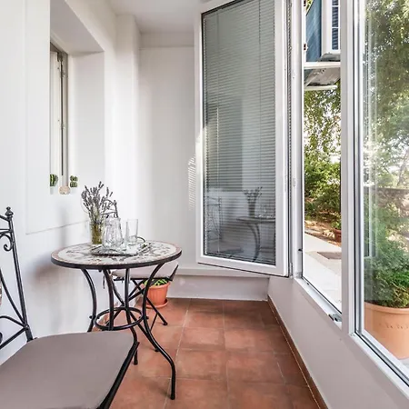 Apartment 1 Bedroom Gorgeous In Rijeka