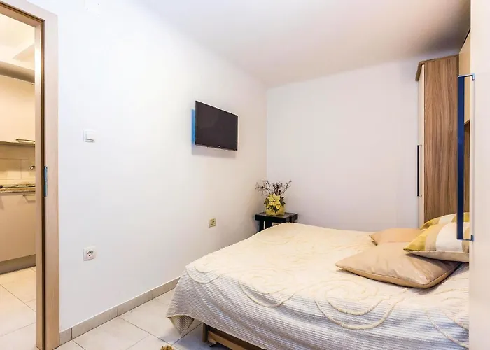 Apartament 1 Bedroom Gorgeous In