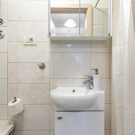 1 Bedroom Gorgeous In * Rijeka