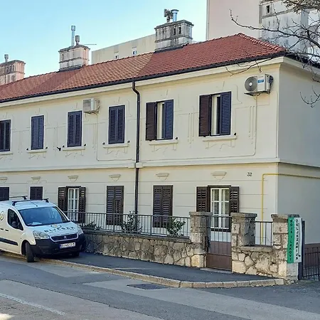 1 Bedroom Gorgeous In